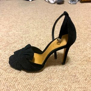 Worn once! Cute heels!!